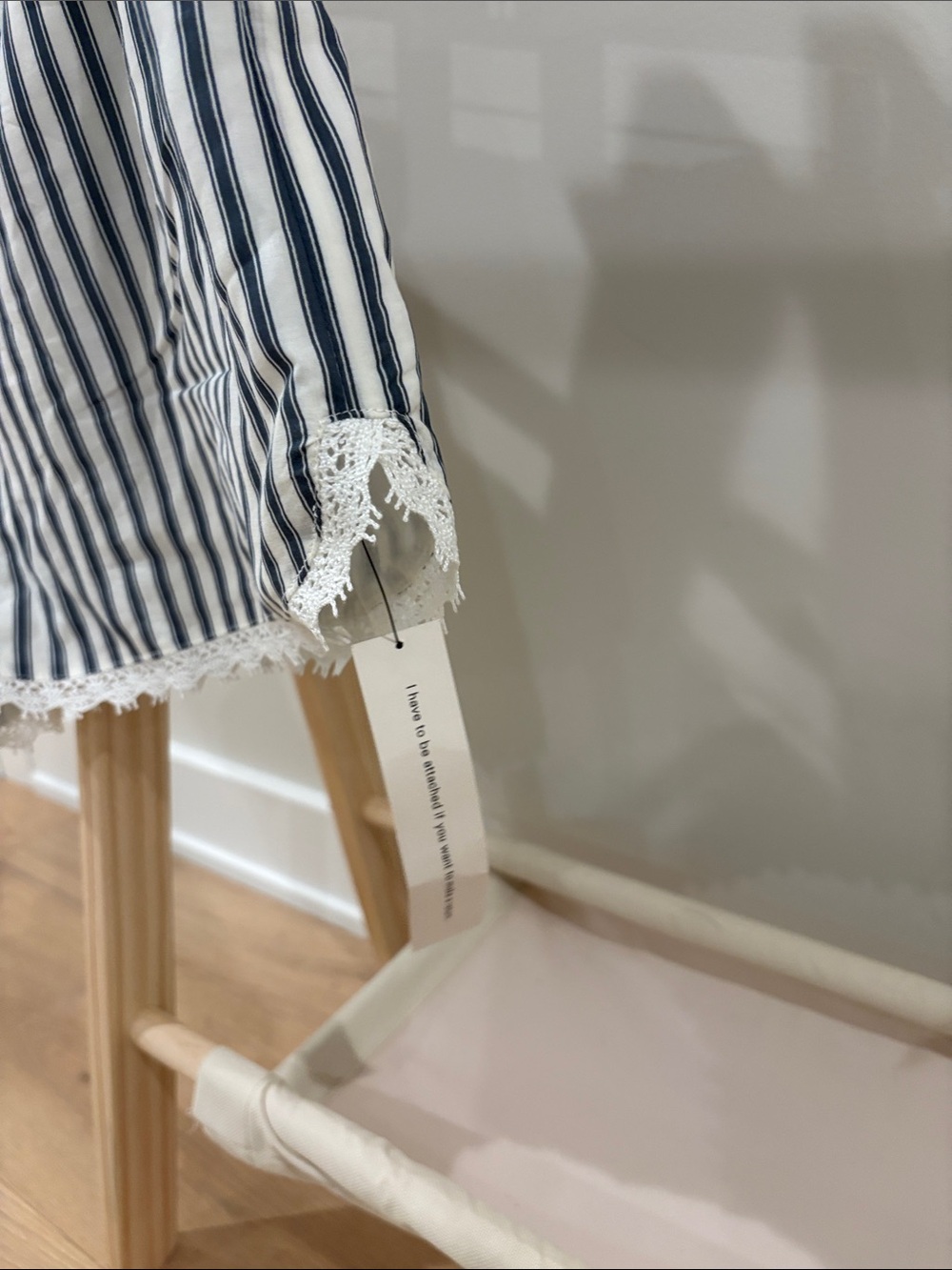 Reformation blue and White cotton lace trimmed shorts - Picture 3 of 5